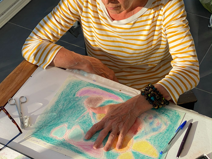 Art thérapie par le dessin et le pastel sec